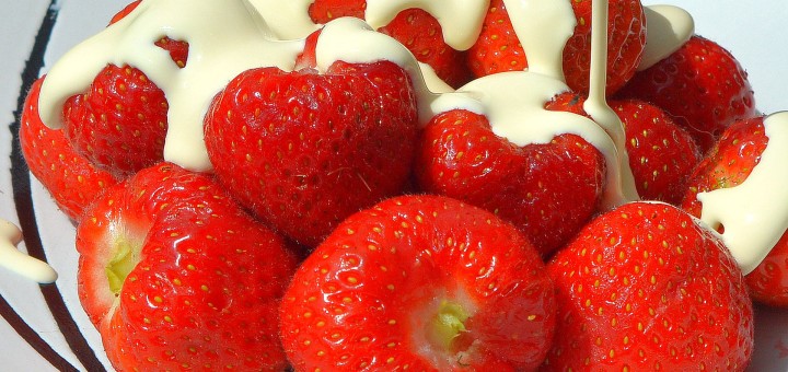 strawberries with cream