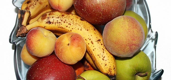 Bowl of fruit